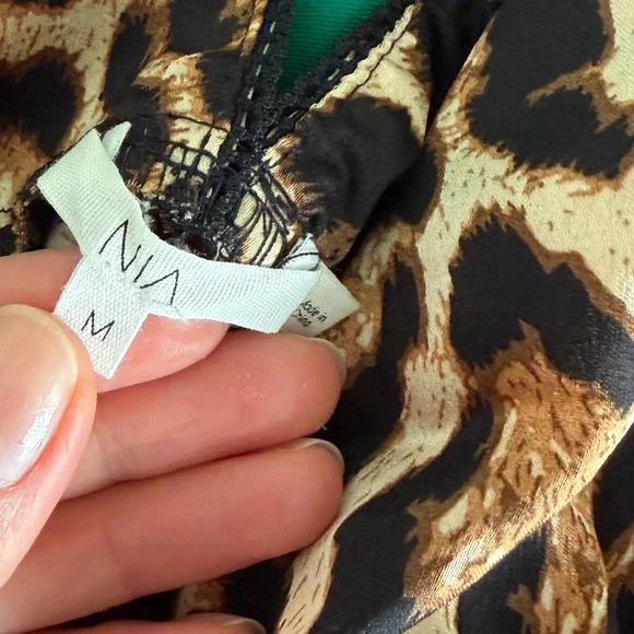 NWOT NIA Celia Top - Picture 7 of 7